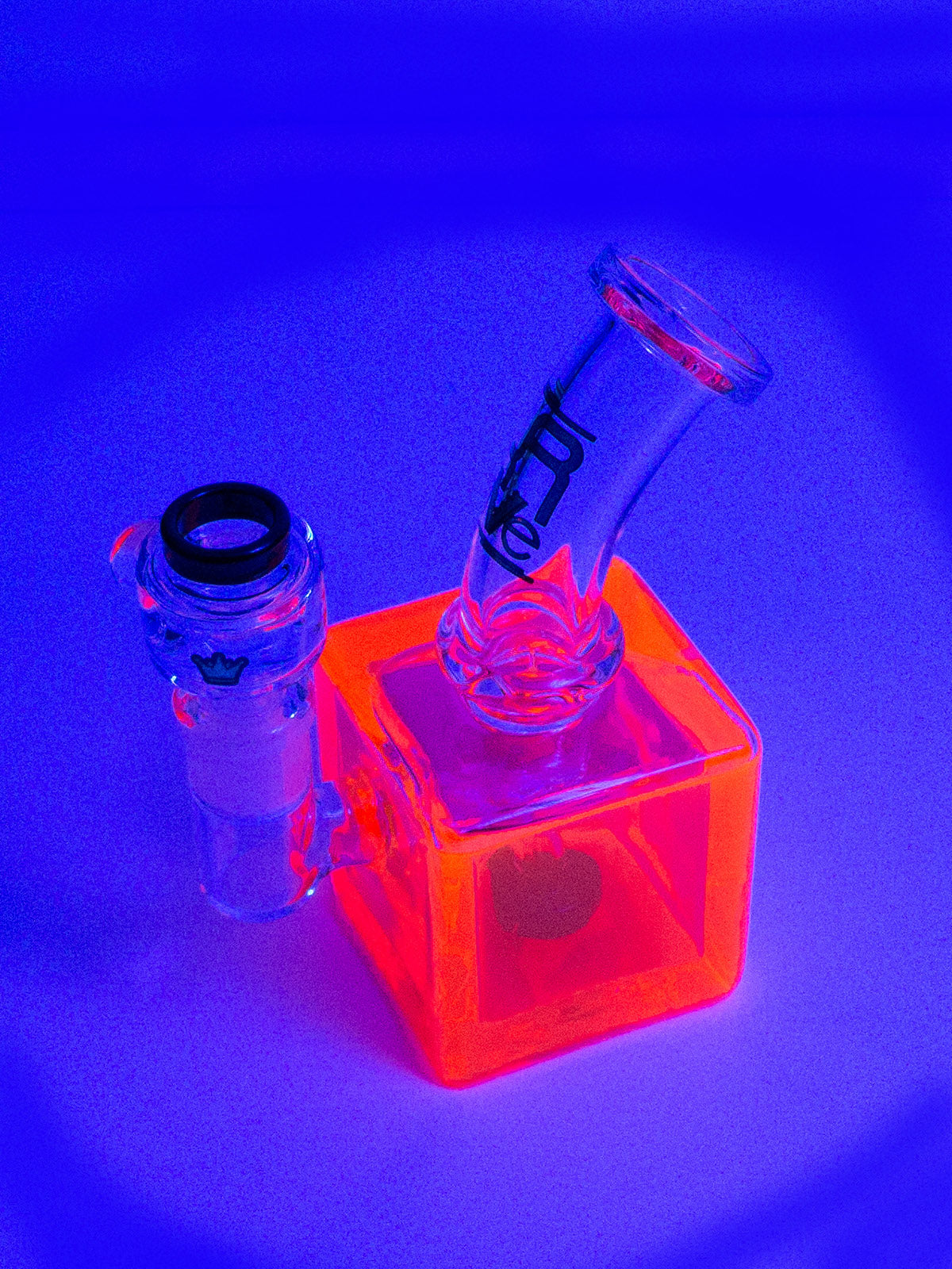 Krave Cube Freezable Dab Rig